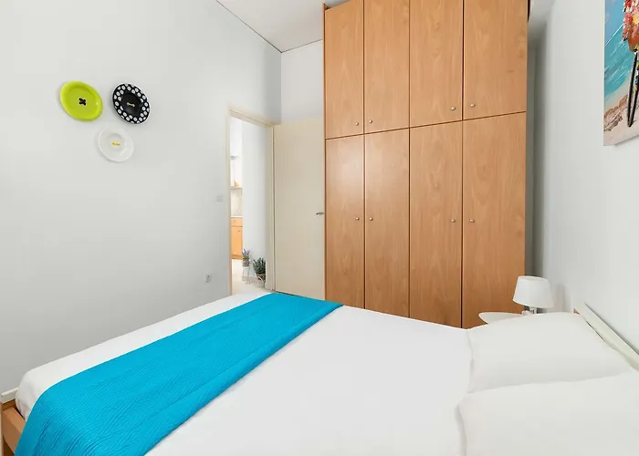 Maximos Sea & The Appartement