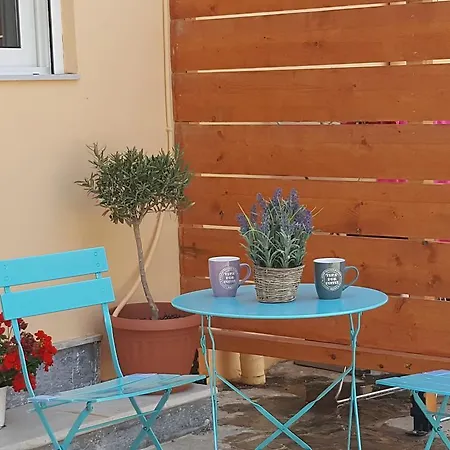 Maximos Sea & The Διαμέρισμα *